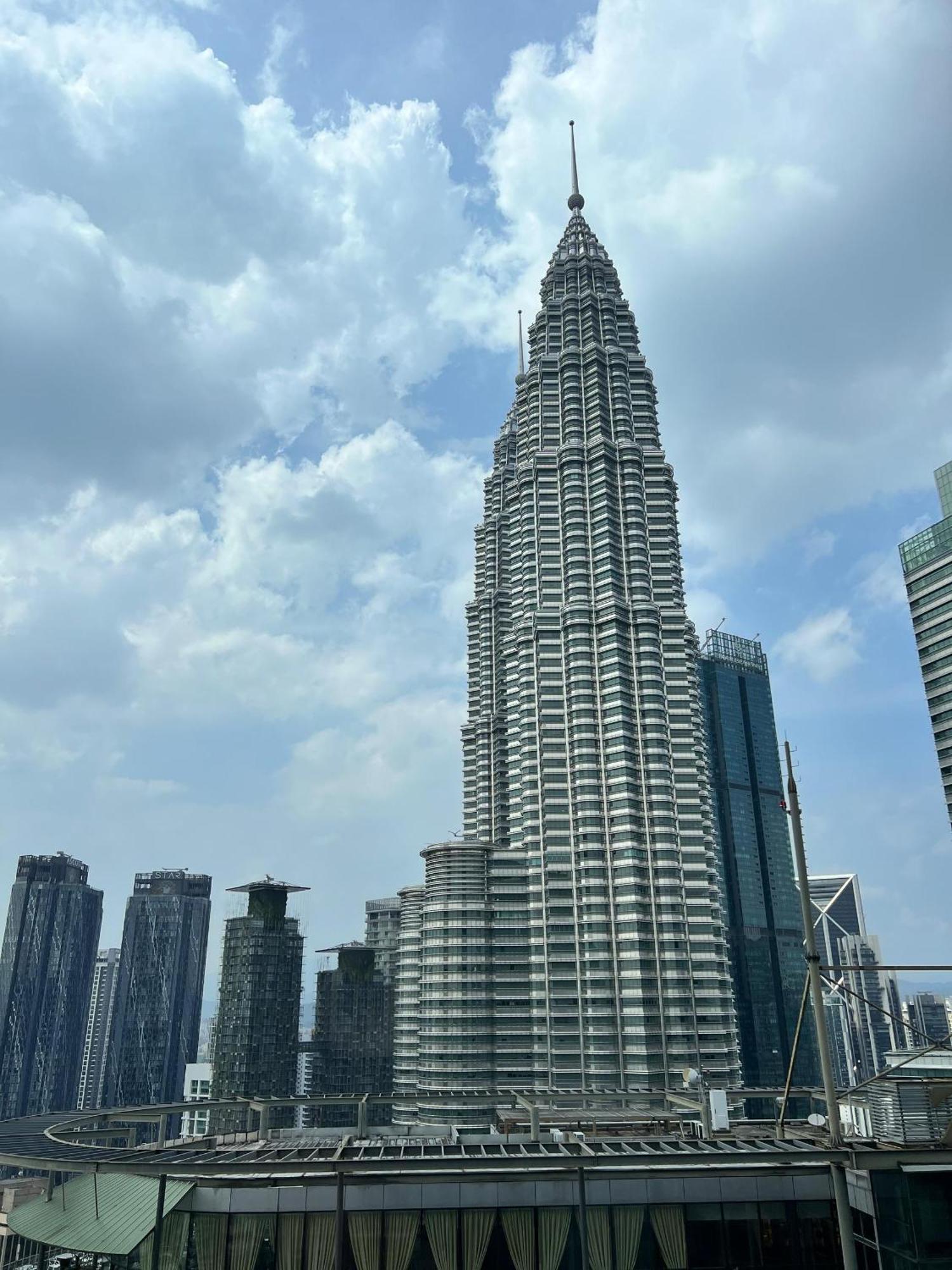 Sky Suites At Klcc By Mitstay กัวลาลัมเปอร์ ภายนอก รูปภาพ
