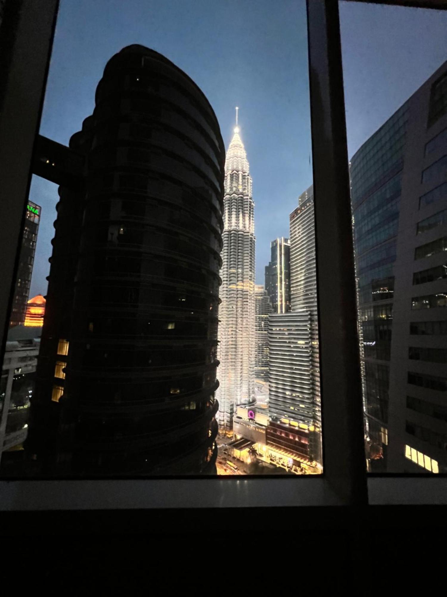 Sky Suites At Klcc By Mitstay กัวลาลัมเปอร์ ภายนอก รูปภาพ